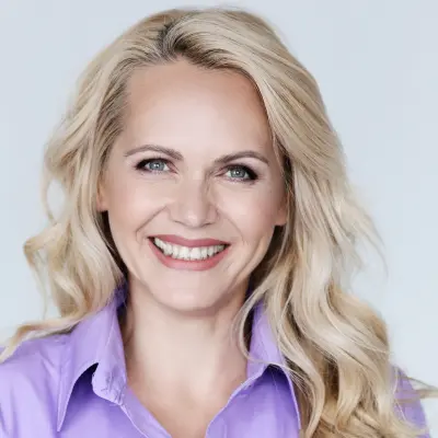 SarahThompson SarahThompson